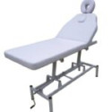 Масажний стіл модель СН-257 з механічним регулюванням висоти.